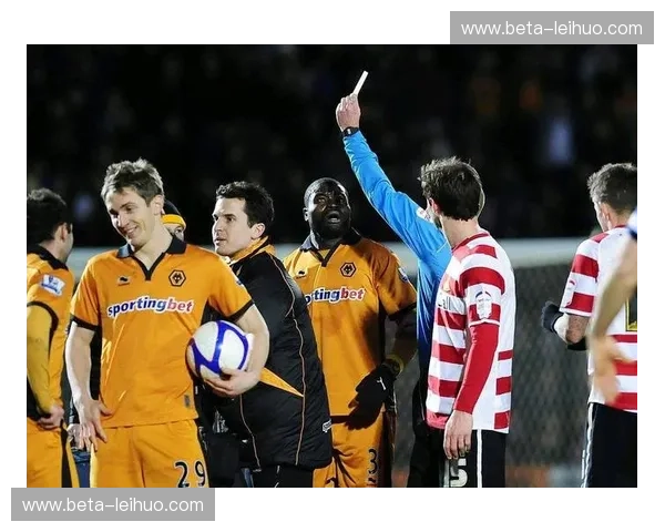 西班牙人防守端纪律性问题,红牌停赛影响阵容完整性 西班牙人防守端纪律性问题,红牌停赛影响阵容完整性